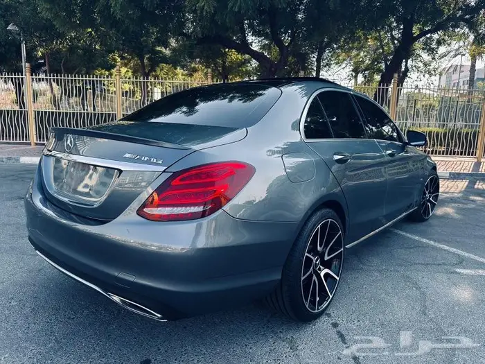 مرسيدس C300 واصدار هوية إماراتية 0