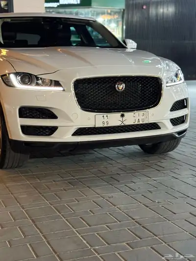 جاكوار اف بيس 13