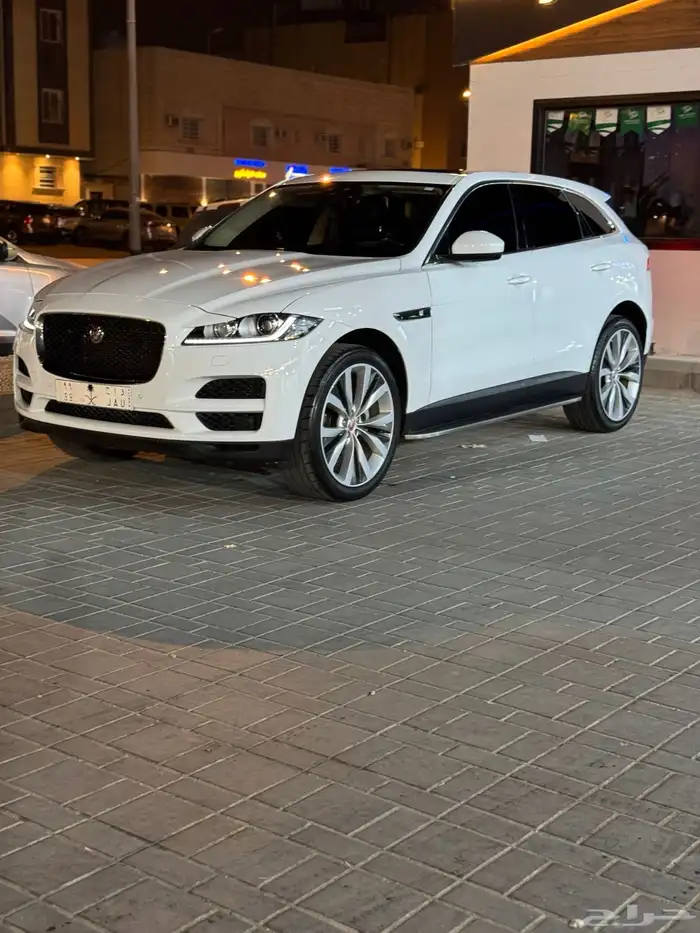 جاكوار اف بيس 3