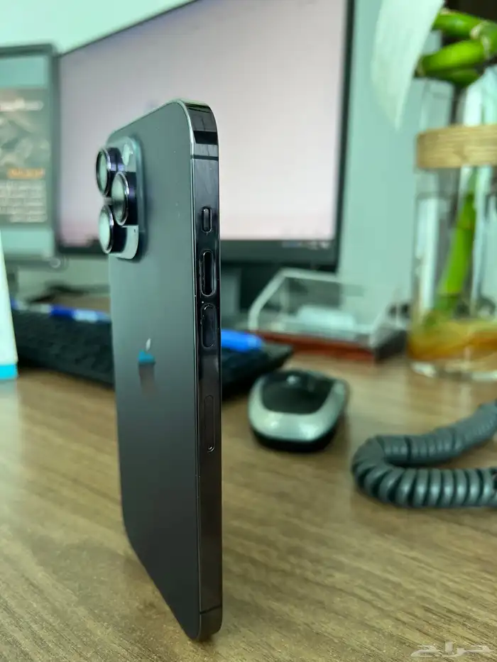 I PHONE PRO MAX 1