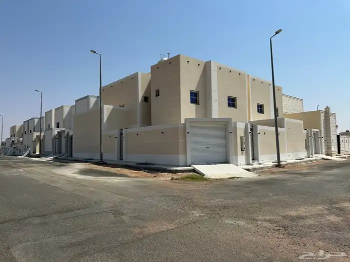 للبيع دبلكسات مودرن بقفار الشرقي 0