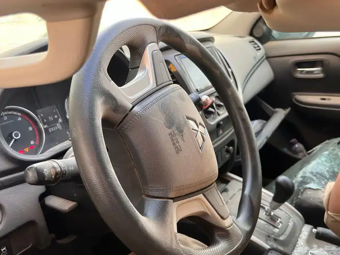 تشليح ميتسوبيشي L200 تماتيك 2023 6