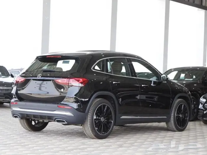 مرسيدس GLA200 2023 AMG فل جفالي 6