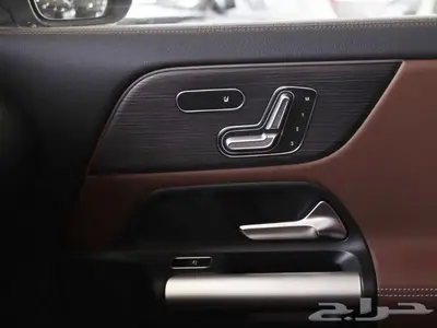 مرسيدس GLA200 2023 AMG فل جفالي 13