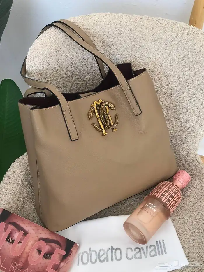 متجر شناط نسائية ماركه 1