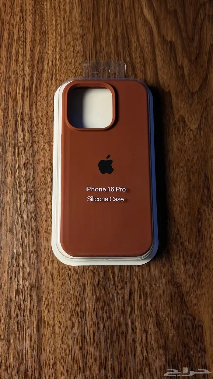 كفرات ايفون 16 سيلكون طبق الاصل مع شعار ابل 1