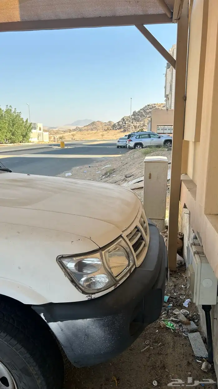 نيسان باترول للبدل ب هايلوكس 8
