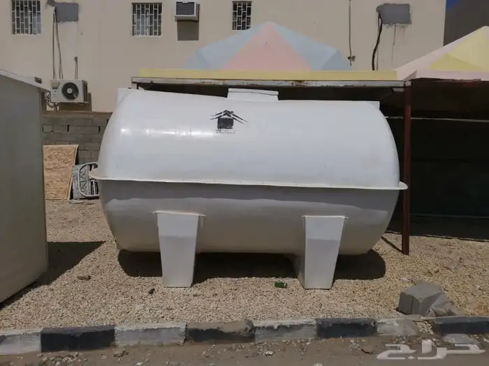 خزانات بلاستيك معزول 4