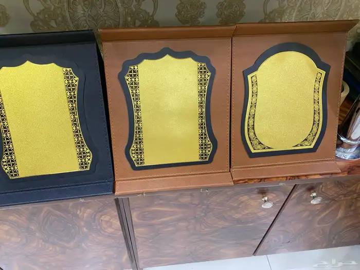 يوجد لدينا جميع الطباعه دروع اكياس بروشات 7