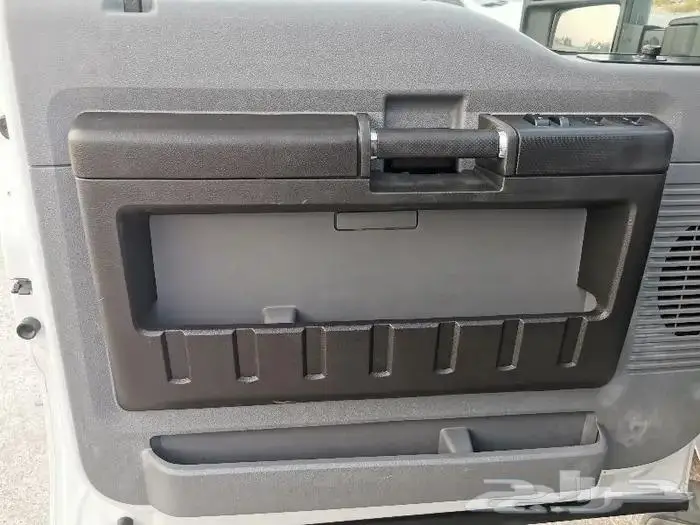 للبيع فورد F350 موديل 2013 ماشي قليل 16