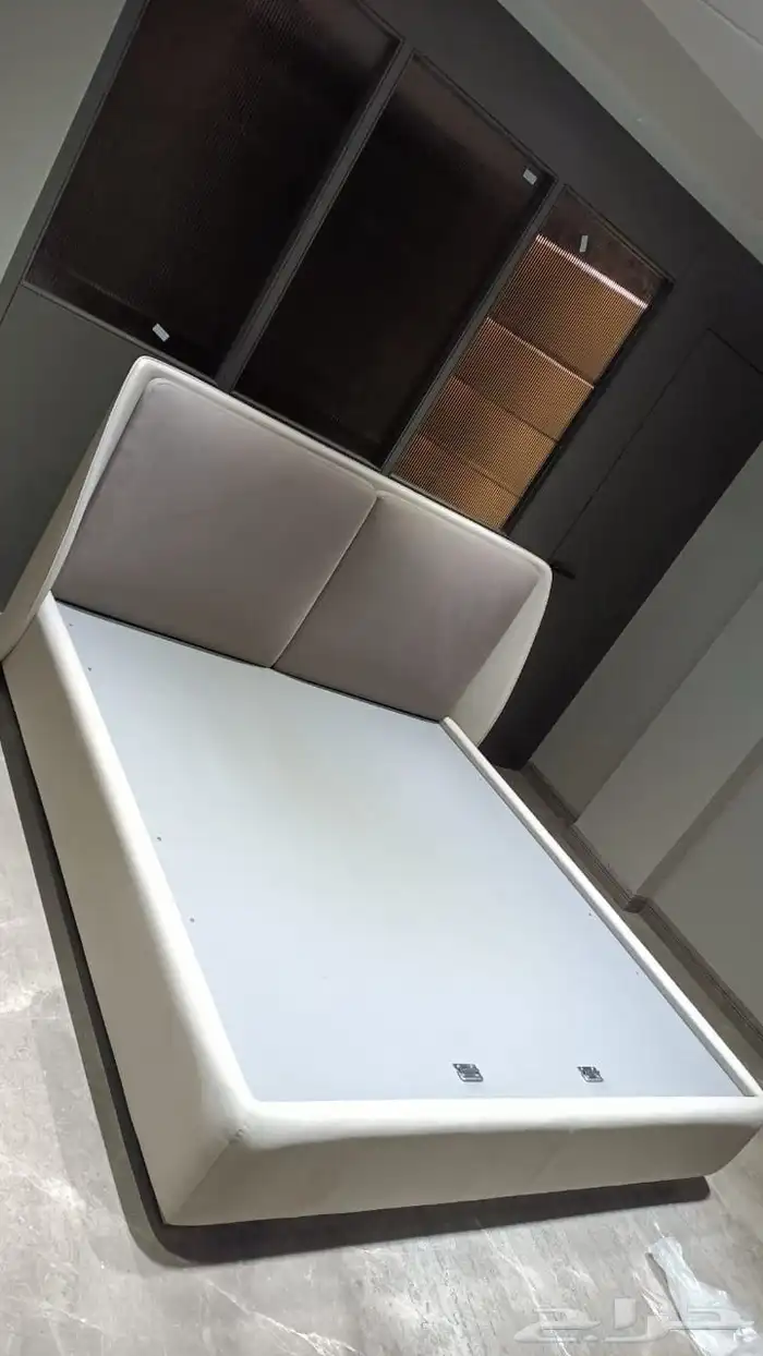 تفصيل غرف نوم و ديكورات منزليه كلاسيكيه 33