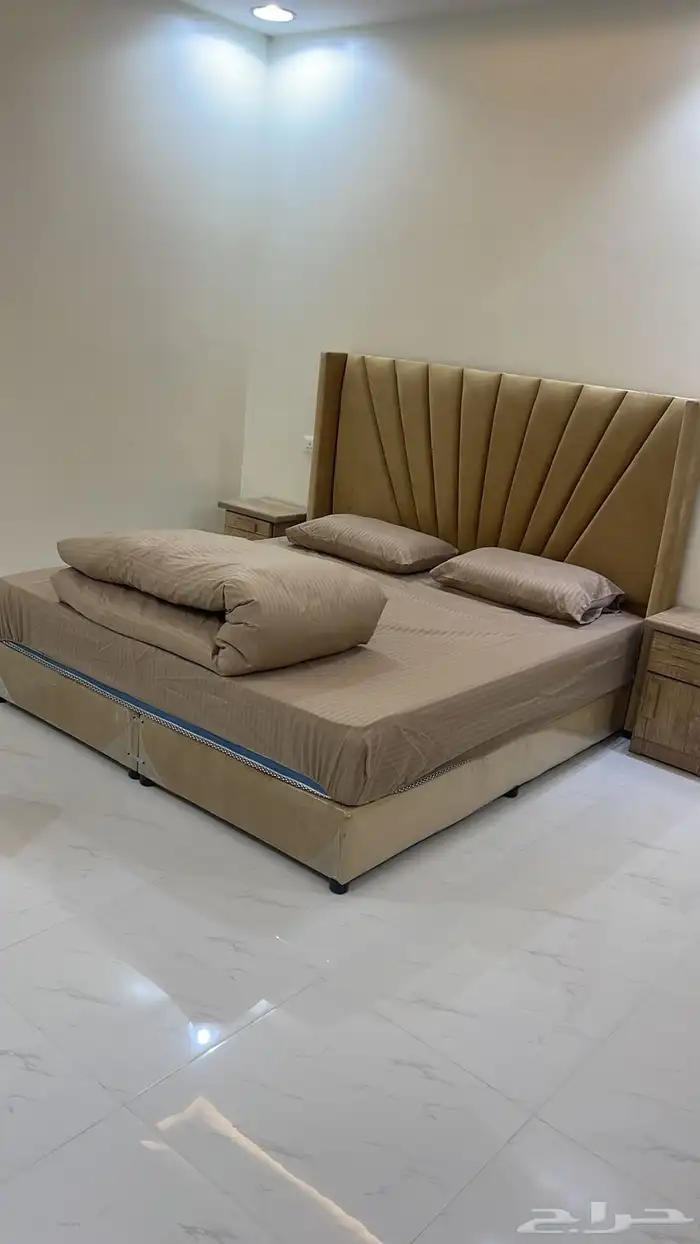 سرير فندقي 2