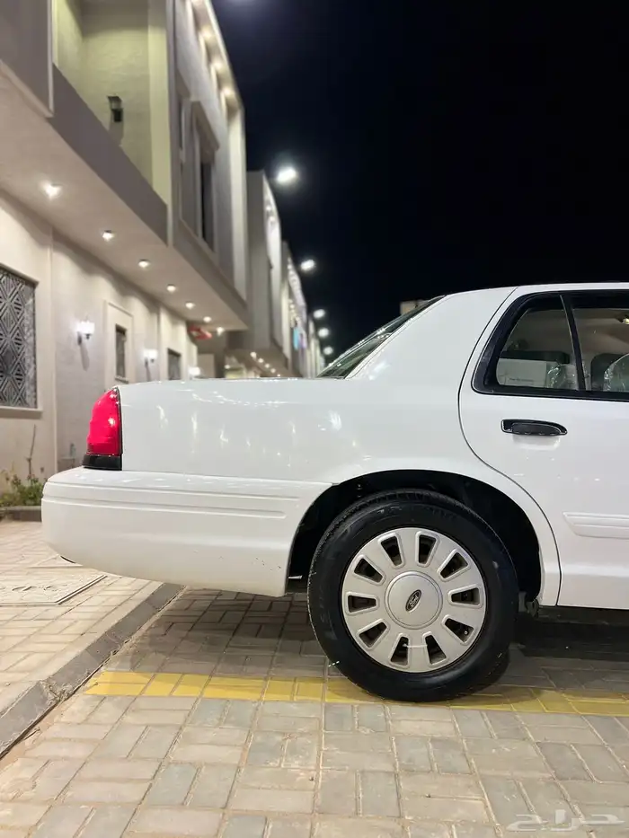 فورد بوليسي 2009 بوليسي (تم البيع) 4