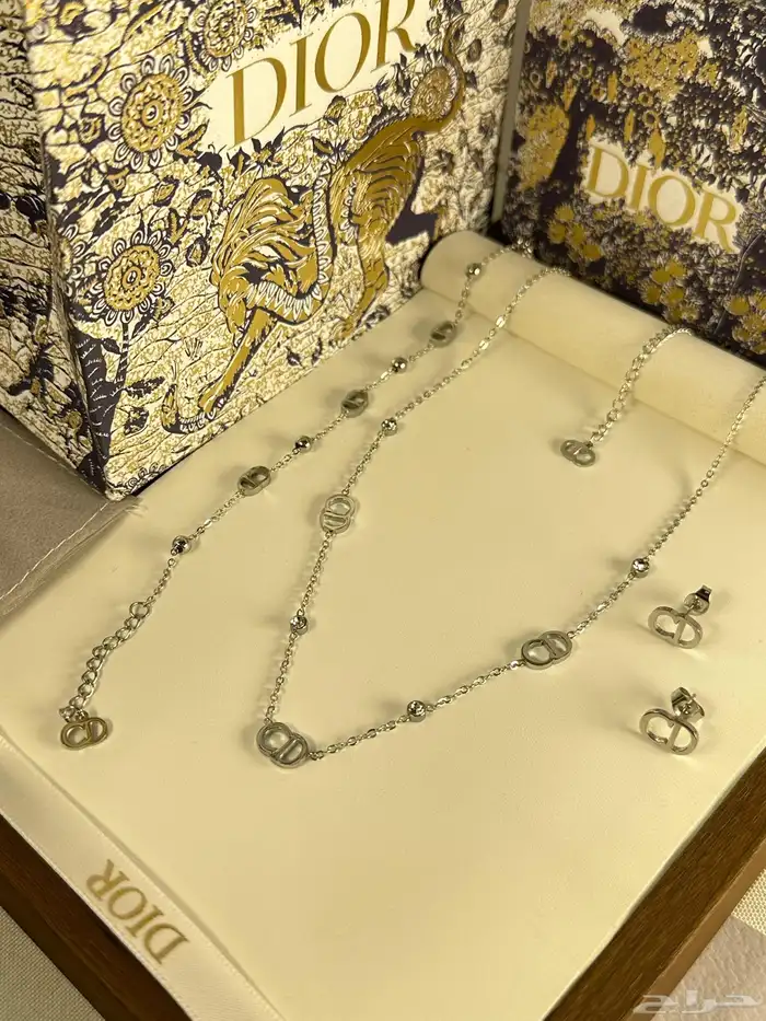 اكسسوارات ماركات هاي كوالتي درجة اولى ضمان لون سنة 27