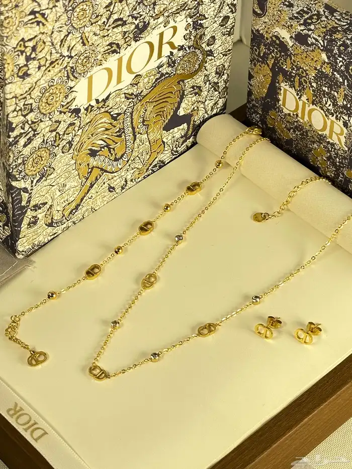 اكسسوارات ماركات هاي كوالتي درجة اولى ضمان لون سنة 25