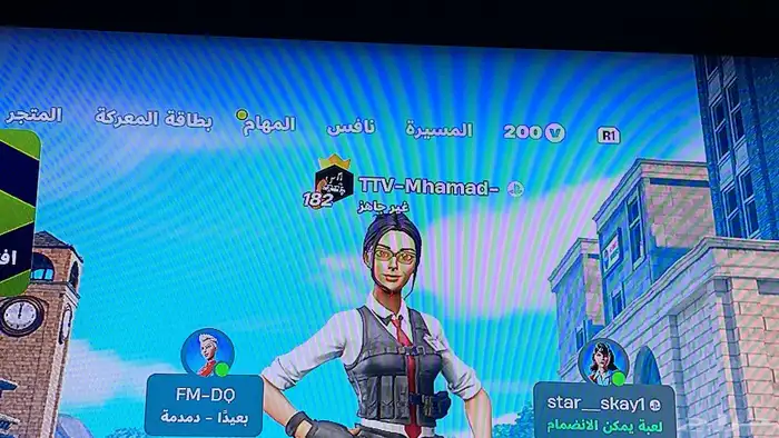 للبيع حساب فورت نايت شبه نادر 4