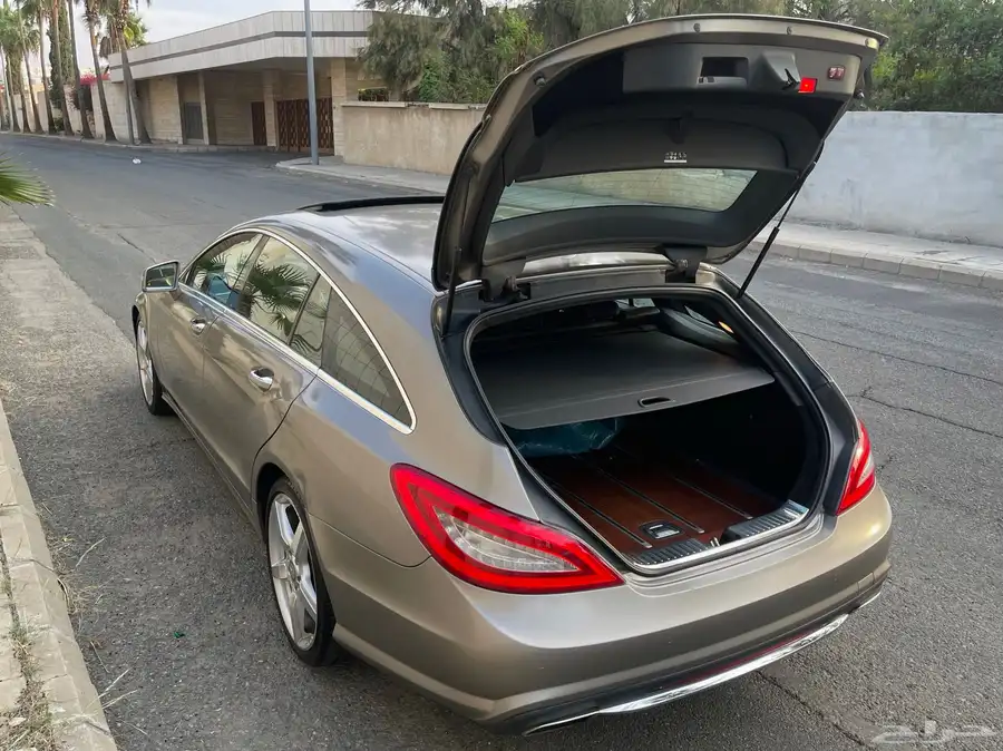 مرسيدس CLS500 مخزن اصدار خاص ونادر ( تم البيع ) 77