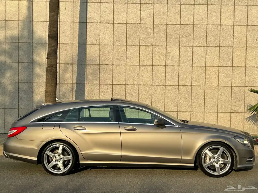 مرسيدس CLS500 مخزن اصدار خاص ونادر ( تم البيع ) 1