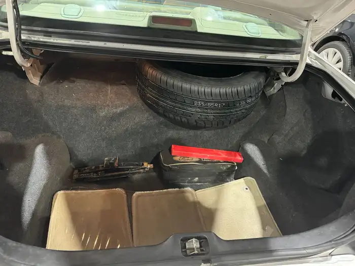 فورد فكتوريا 2011 سعودي 17