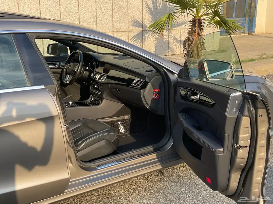 مرسيدس CLS500 مخزن اصدار خاص ونادر ( تم البيع ) 44