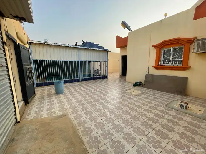 شاليه حي الكدره 3 غرف 16