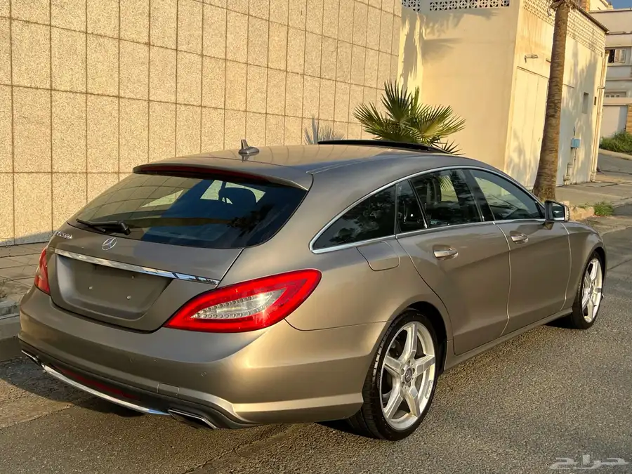 مرسيدس CLS500 مخزن اصدار خاص ونادر ( تم البيع ) 2