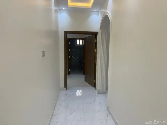 للبيع بيت دور جديد في العقيق بالباحة 4