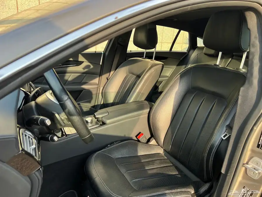 مرسيدس CLS500 مخزن اصدار خاص ونادر ( تم البيع ) 27