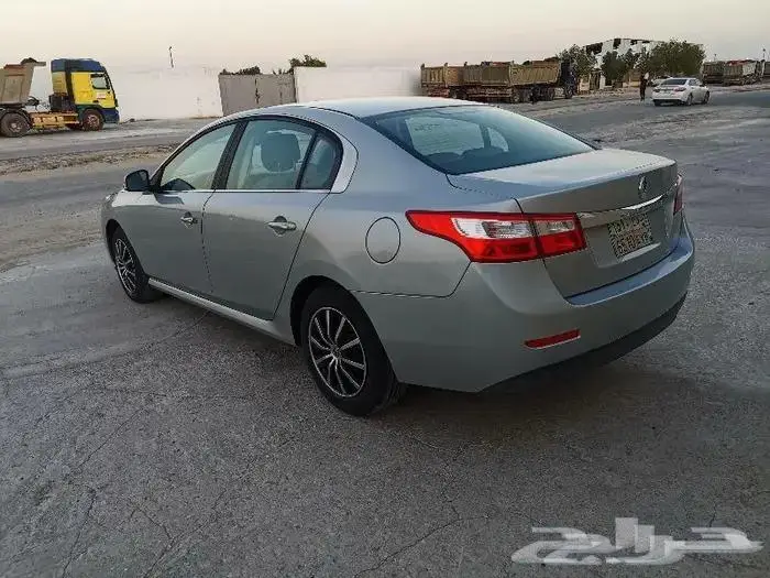 للبيع رينو سافران 4 سلندر موديل 2012 8