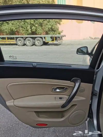للبيع رينو سافران موديل 2012 فل كامل 31