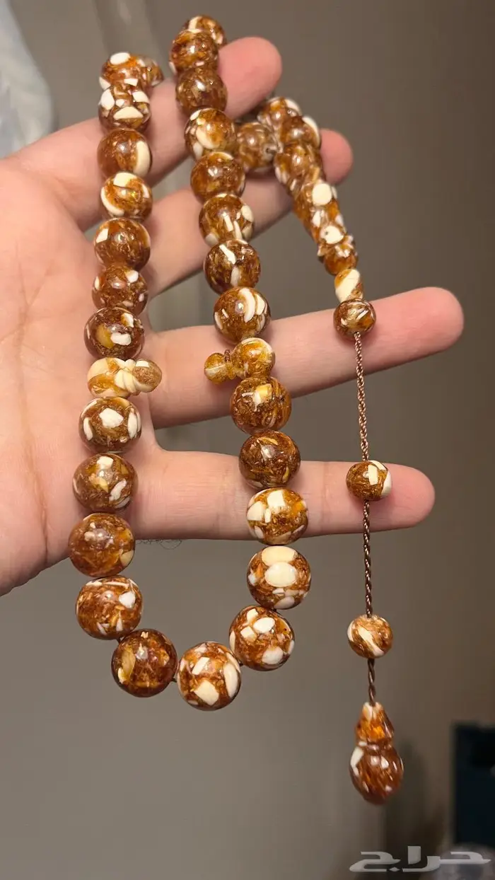 كهرمان حر طبيعي بالعاج 2