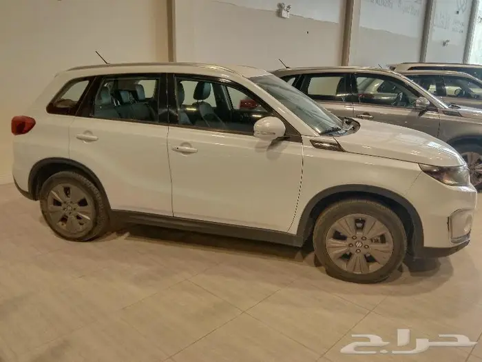 سوزوكي فيتارا 2019 بصمه دبل كويتي مستعمل 7