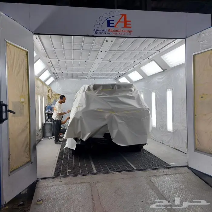 car maintenance center  bodywork  paint and mechanics 0