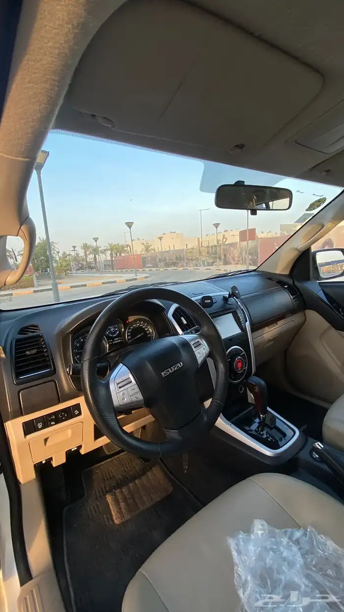 سيارة ايسوزو للبيع 20