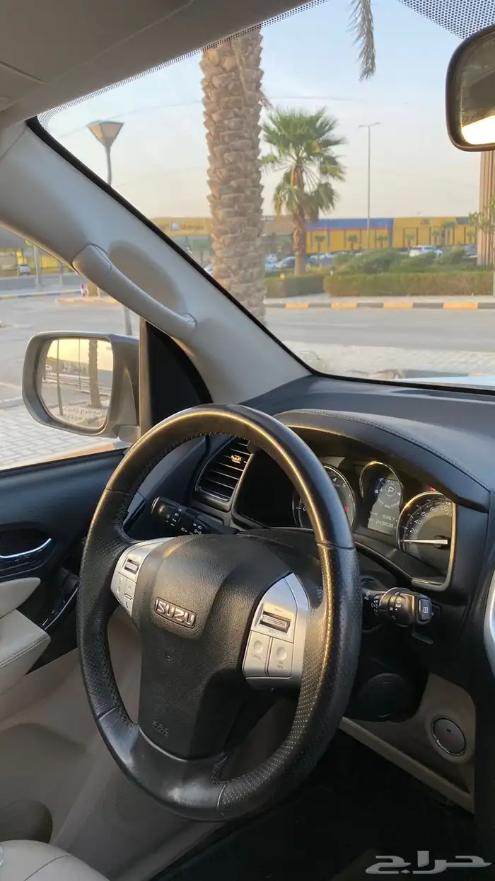 سيارة ايسوزو للبيع 12