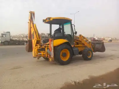 رافعات شوكيه بوبكات كرينات رافعات تيلسكوبيه سطحة نقل 3