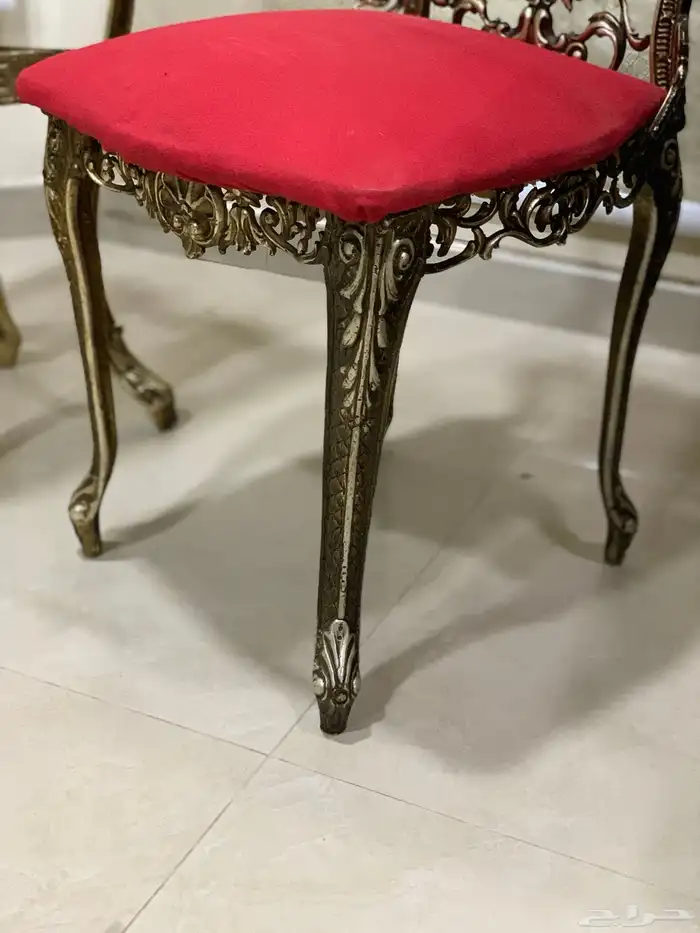 كراسي مع طاولة انتيكه 9
