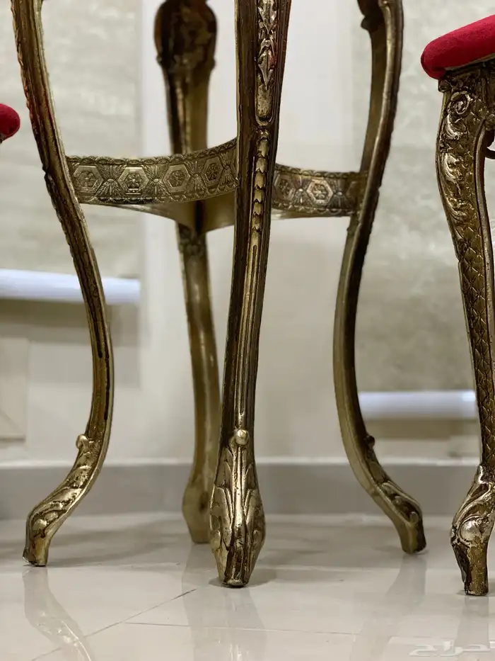 كراسي مع طاولة انتيكه 5