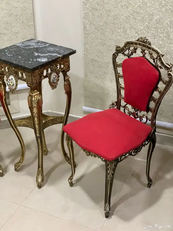 كراسي مع طاولة انتيكه 3