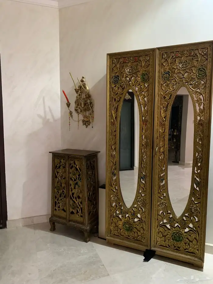 انتيك فنتج دولاب عبايات مميز خشب تايلندي قوي مع مدخل 0