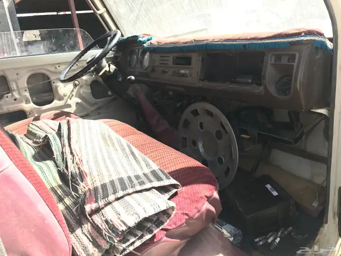للبيع قطع بودي وداخليه قلاب دهاتسو مديل 84 6