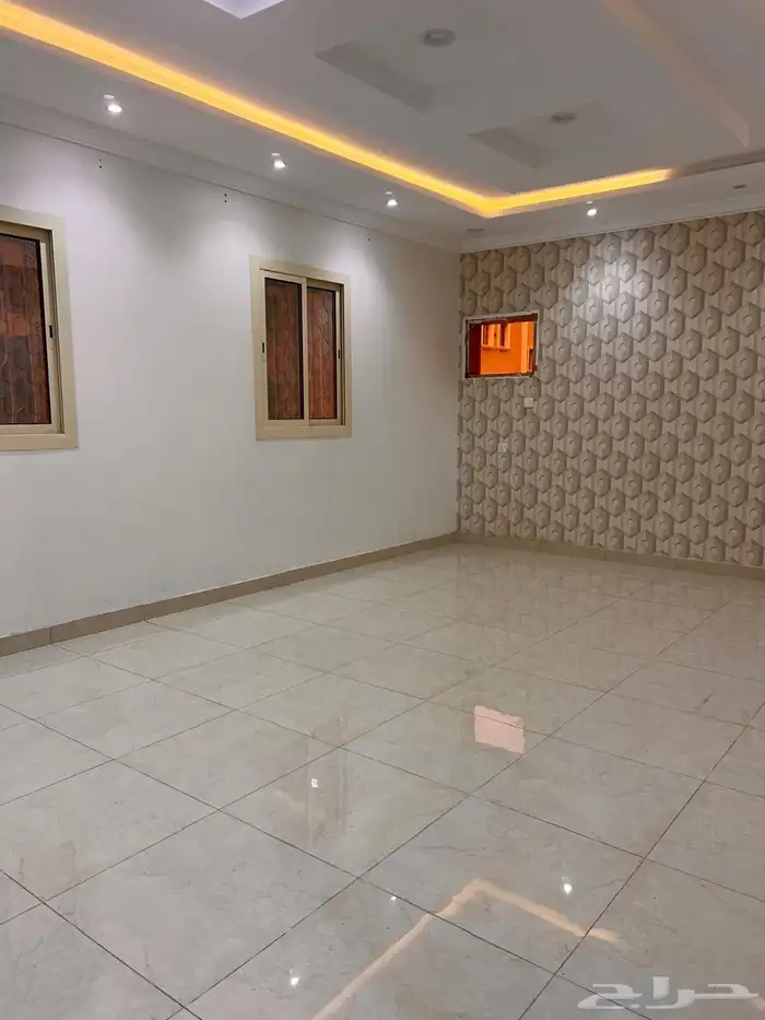 شقة للايجار راكب مطبخ فيه خمس غرف بالبيعه 9