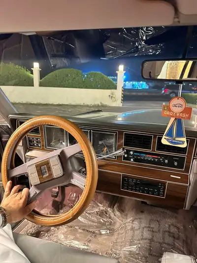 لينكون تاون كار كلاسيك 1988 10