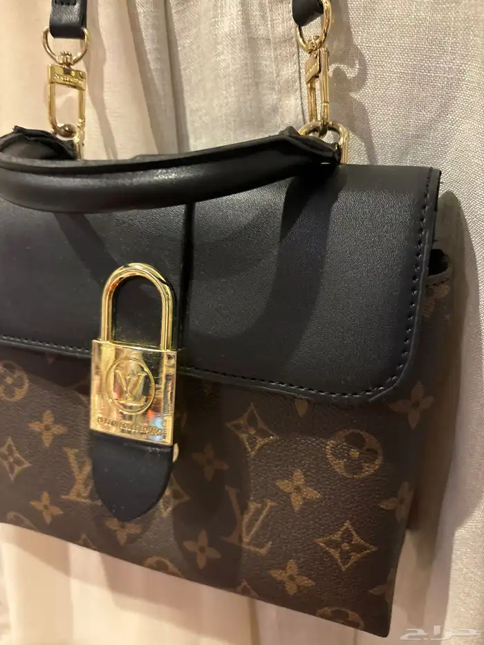 شنطة LV ( ماستر ) للبيع 0
