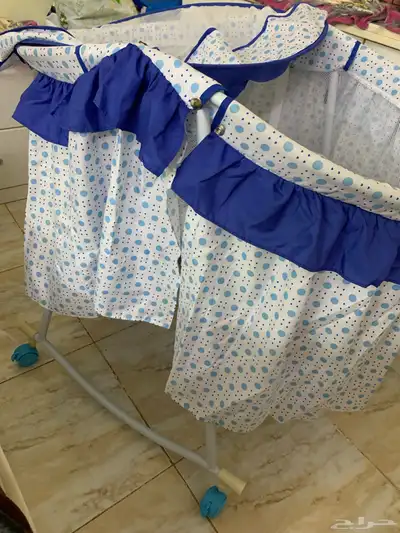 سرير اطفال 1