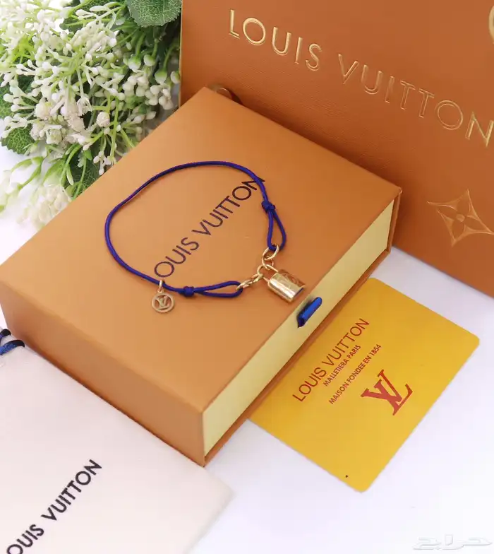 اساور نسائية و رجاليه ماركات مع الملحقات 7