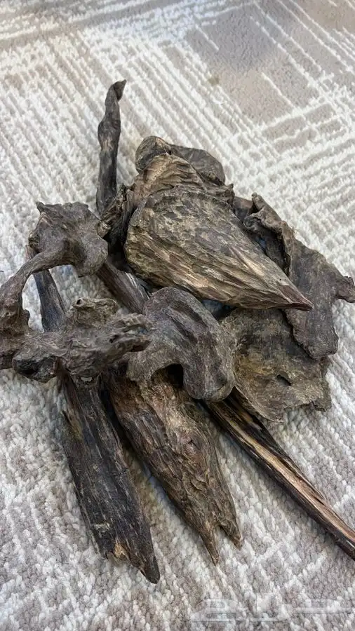 عود فاخر طبيعي دبل سوبر كسر مباخر بسعر الجمله 6
