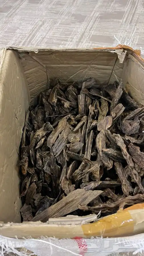 عود فاخر طبيعي دبل سوبر كسر مباخر بسعر الجمله 5