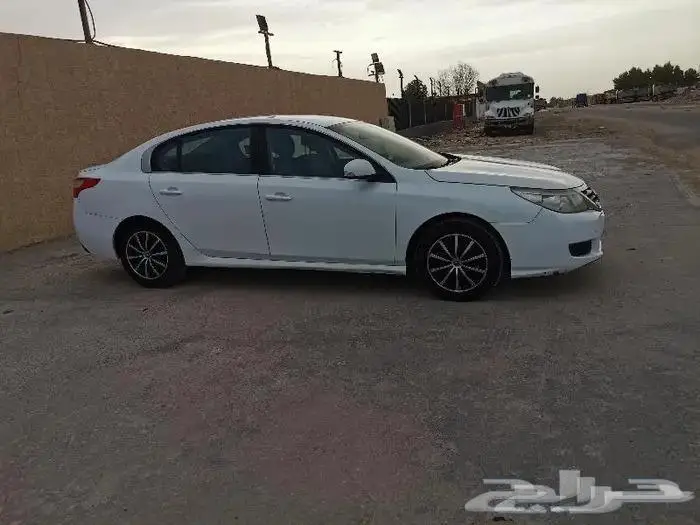 للبيع رينو سافران 4 سلندر موديل 2012 5