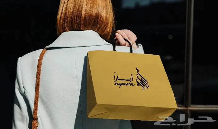 مصمم شعارات وهويات تجارية 0